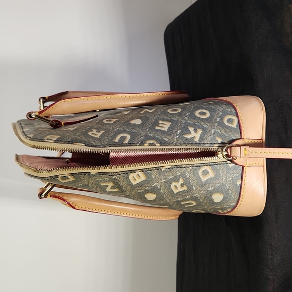 Dooney and Bourke Satchel bag - Picture 2 of 16